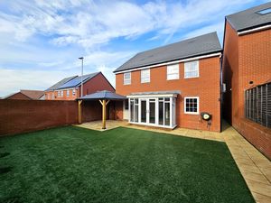 Photo 25- click for photo gallery